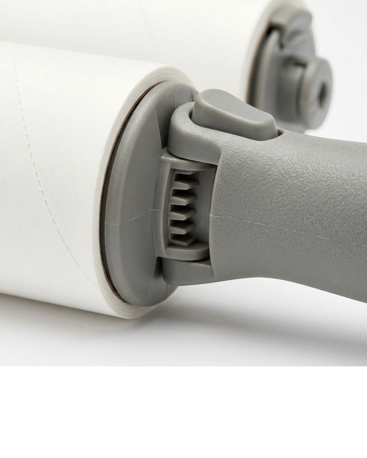 Hish Low-Clearance Hinged Adhesive Lint Roller 60 Sheets Stone - Detail view