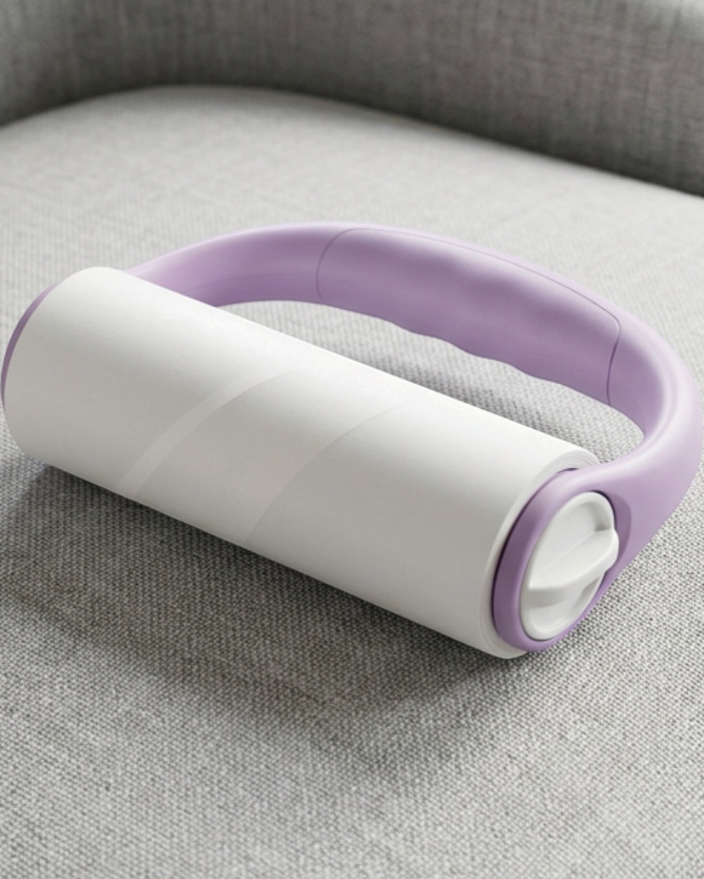 Hish Palm-Arch Adhesive Lint Roller 70 Sheets Lilac - Lifestyle view